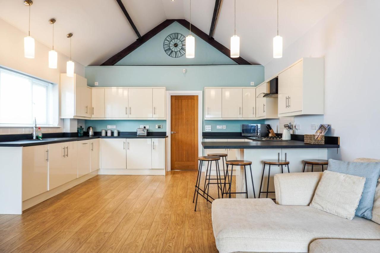 The Beach House - Fully Refurbed March 2024 Oystermouth エクステリア 写真